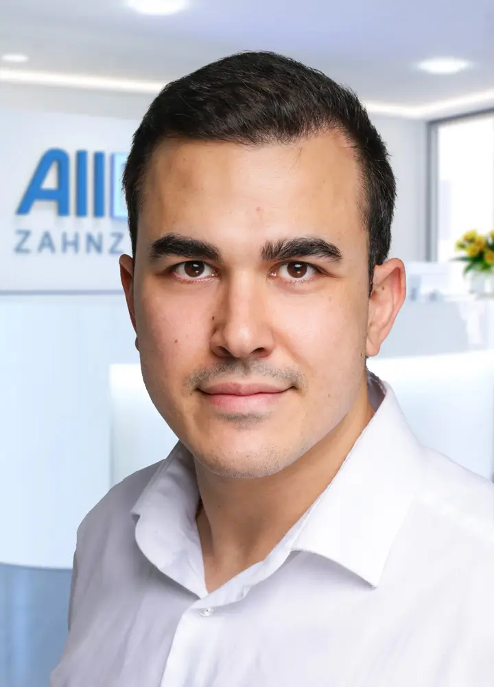 Portrait Oralchirurg Mario Yonov (AllDent Bochum)