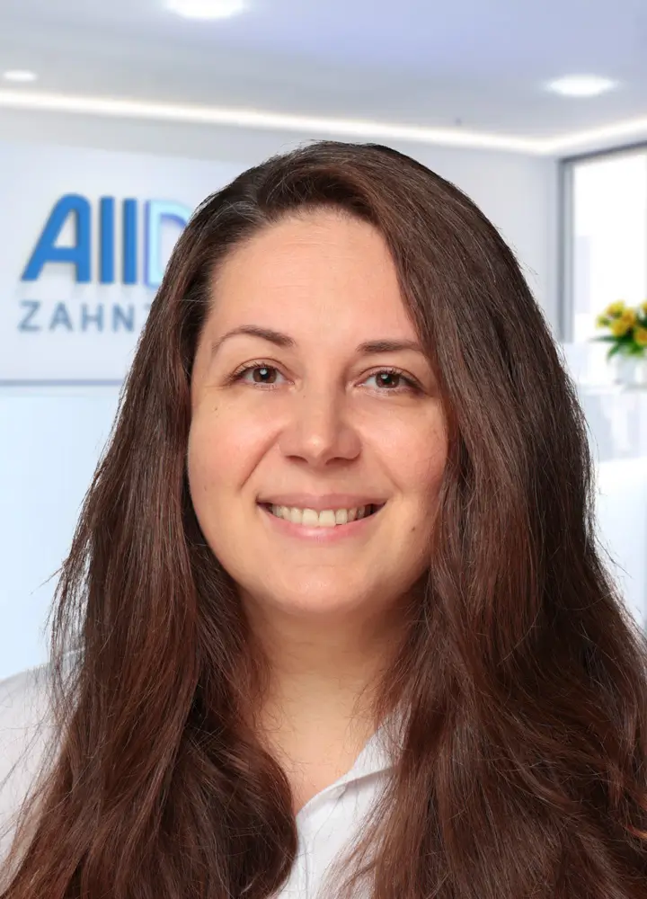 Portrait Zahn&auml;rztin Dzejlana Kadric (AllDent Bochum)